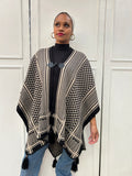 SARA PONCHO
