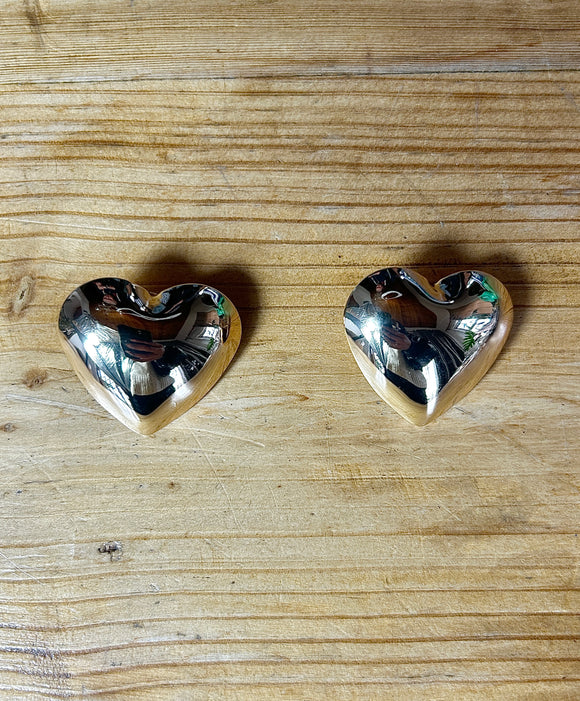 HEART-SHAPED GOLD EARRINGS