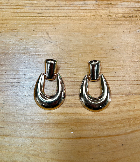 DANGLING U-SHAPED EARRINGS