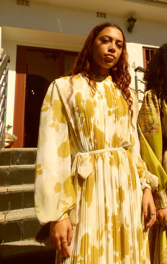AVA LIME PLEATED MAXI